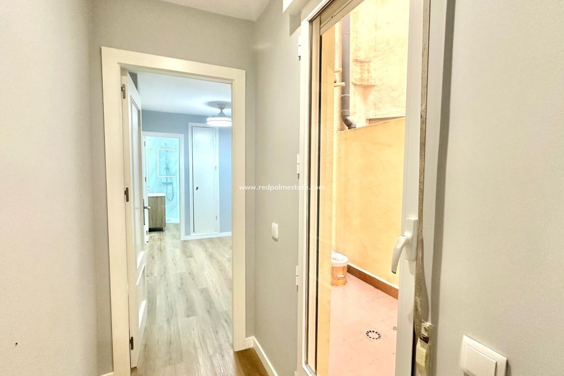 Reventa - Apartamento -
Torrevieja - La Mata