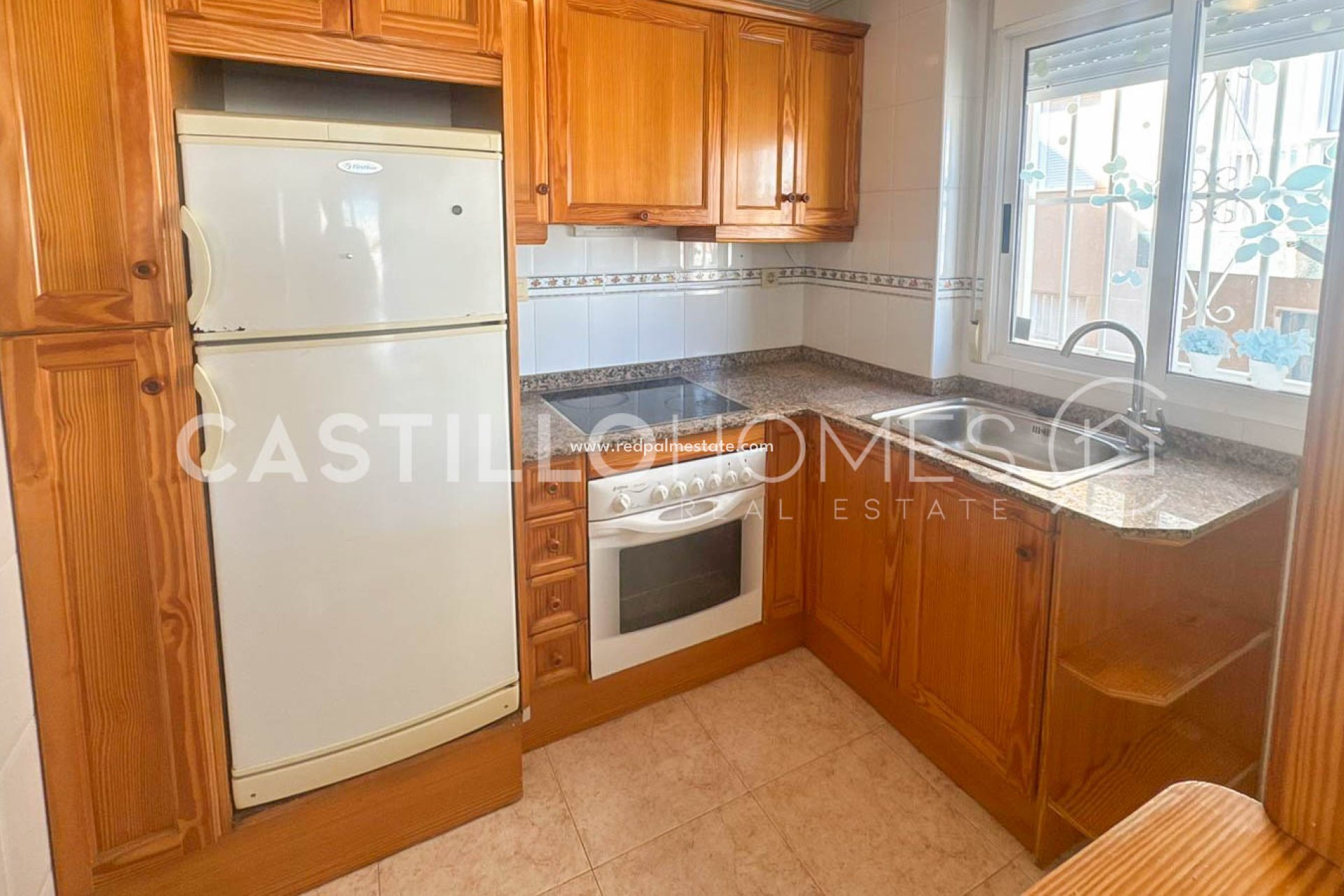 Reventa - Apartamento -
Torrevieja - La Mata