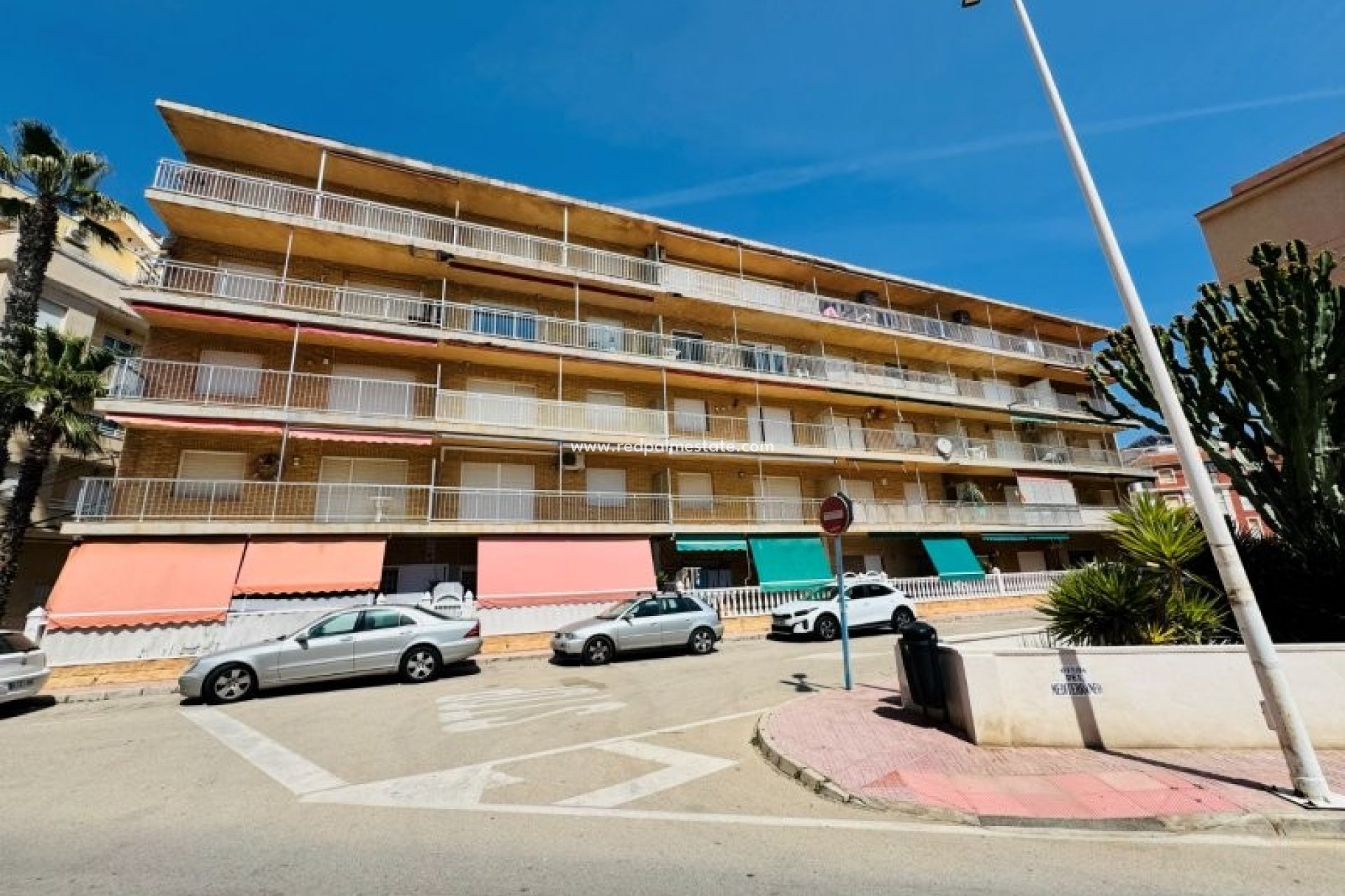 Reventa - Apartamento -
Torrevieja - La Mata