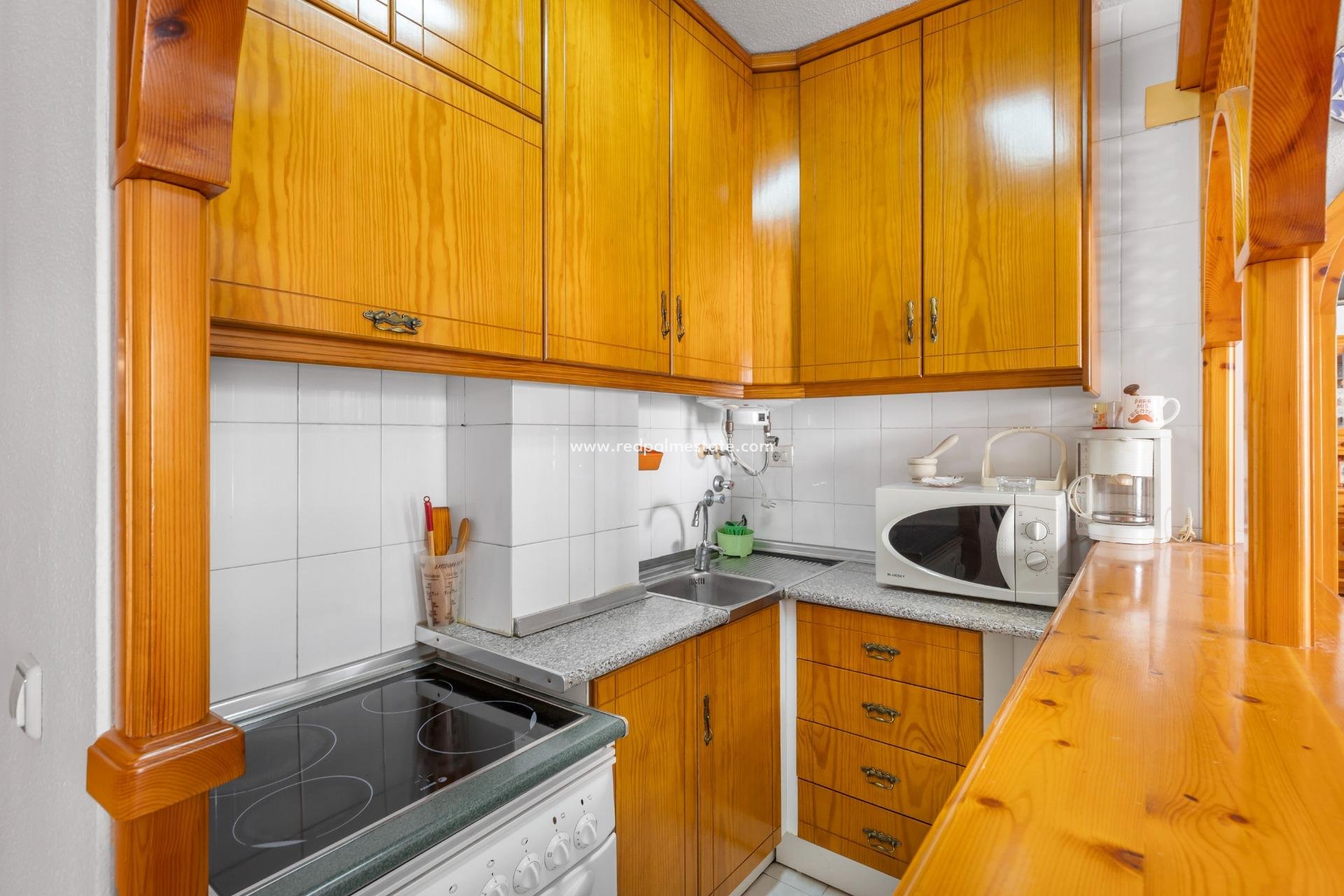 Reventa - Apartamento -
Torrevieja - La Mata