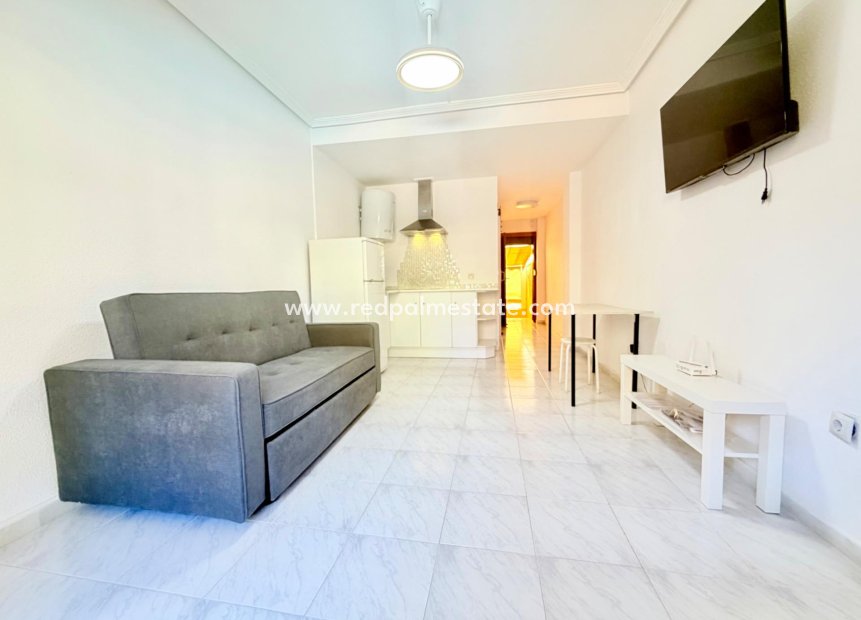 Reventa - Apartamento -
Torrevieja - La Mata