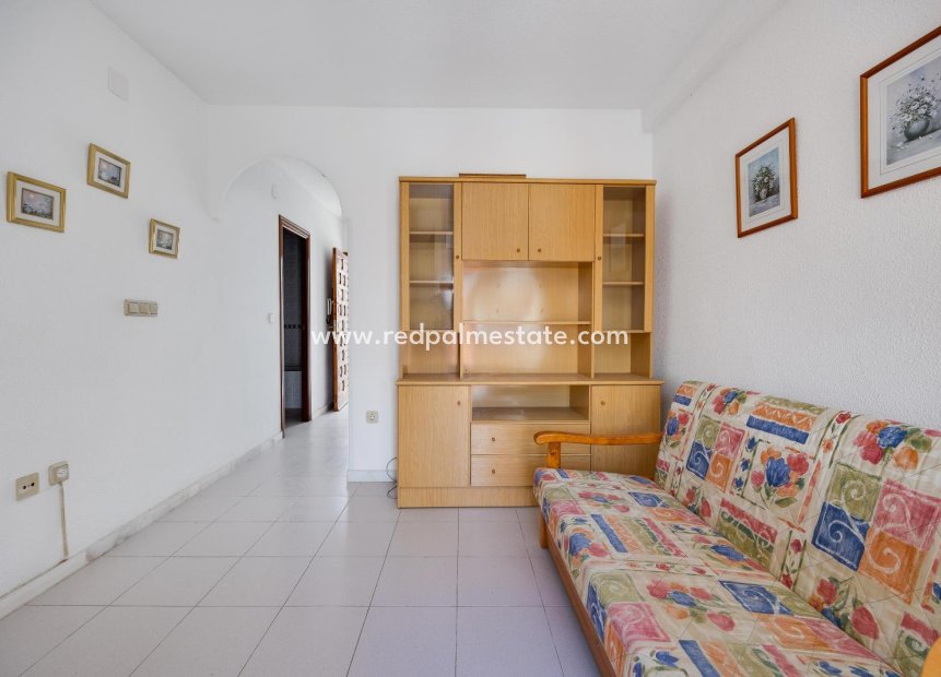 Reventa - Apartamento -
Torrevieja - La Mata