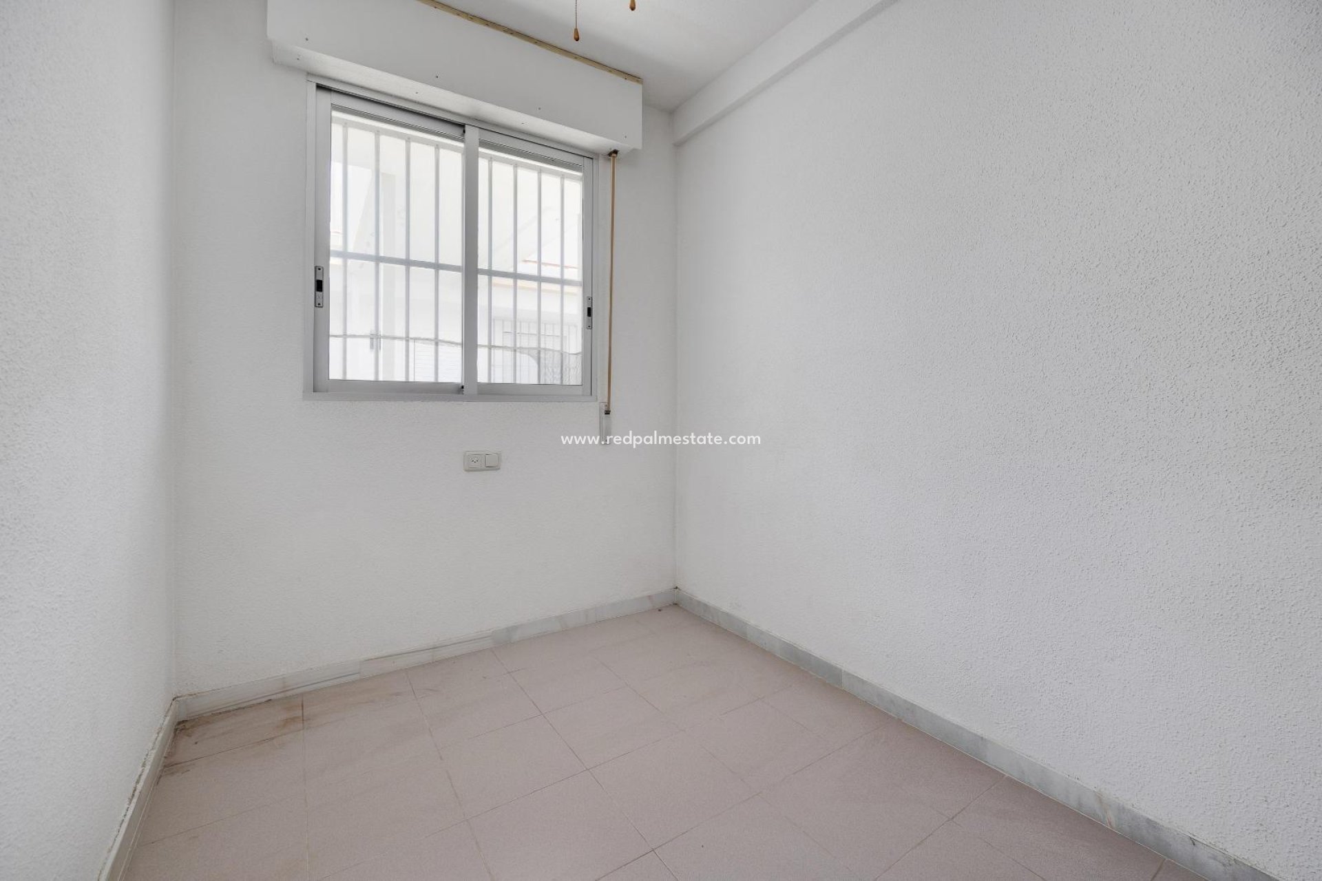 Reventa - Apartamento -
Torrevieja - La Mata