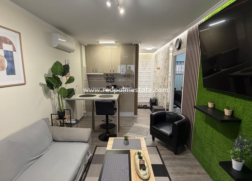 Reventa - Apartamento -
Torrevieja - La Siesta - El Salado - Torreta