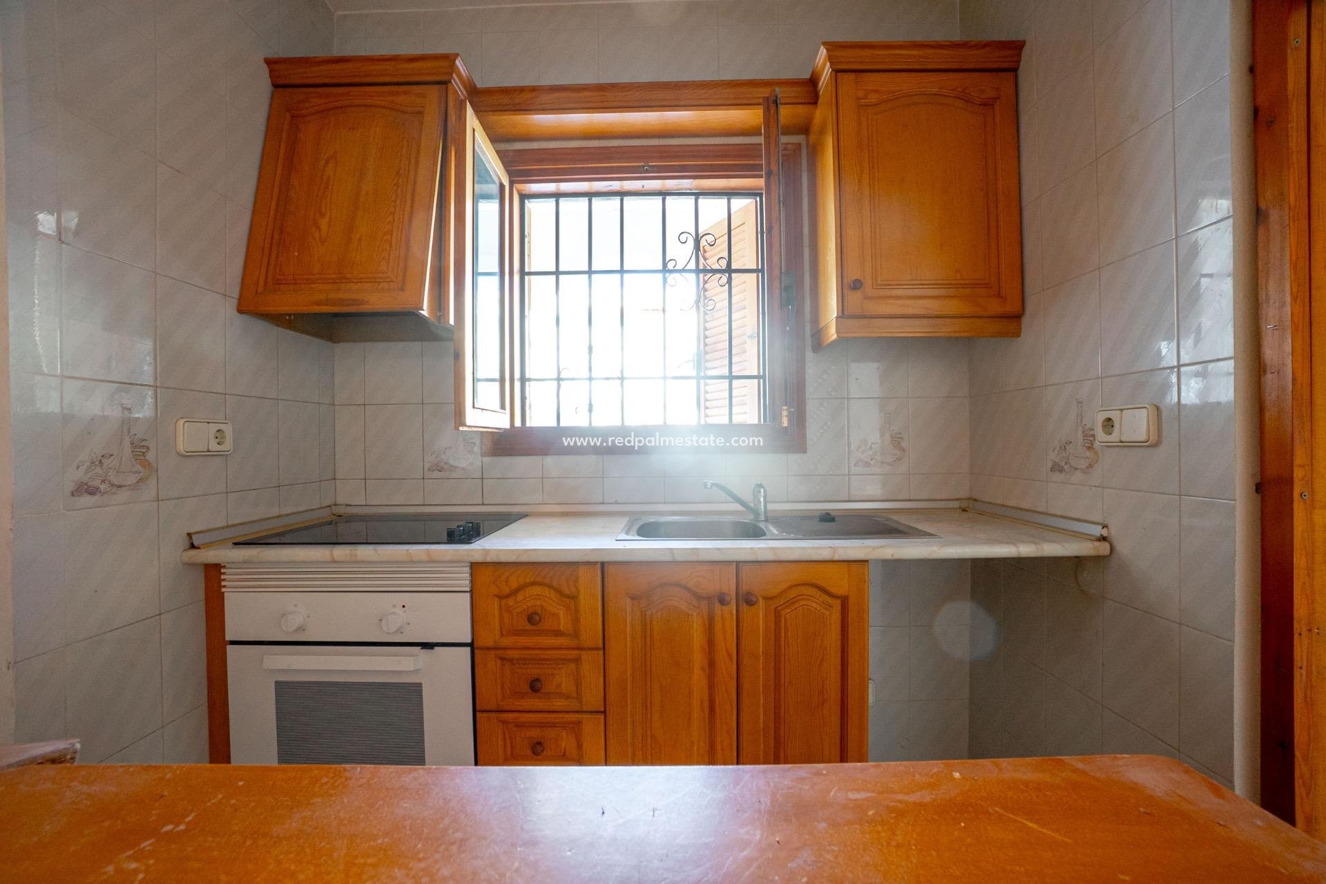 Reventa - Apartamento -
Torrevieja - La Siesta - El Salado -  Torreta