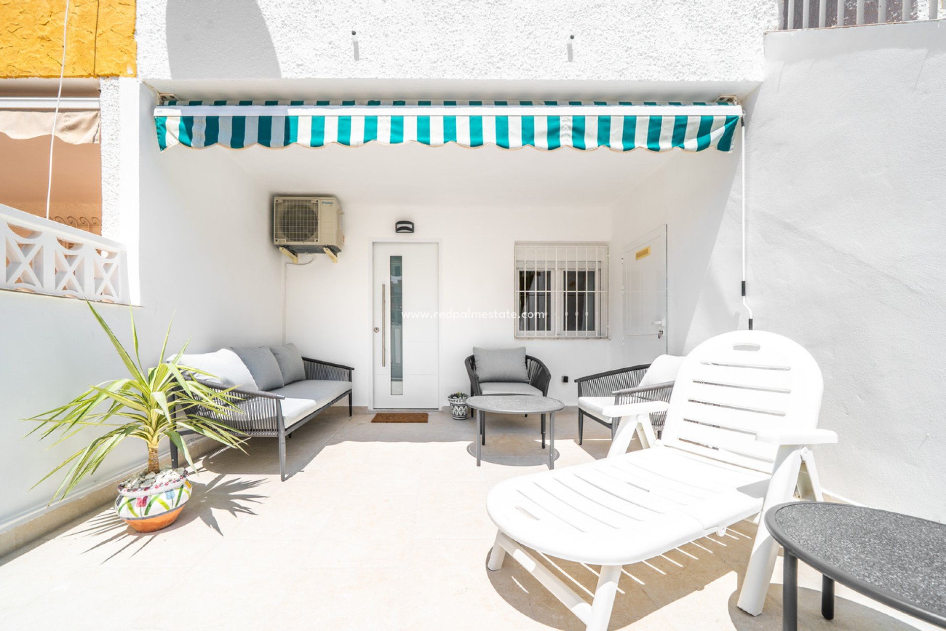Reventa - Apartamento -
Torrevieja - La Veleta
