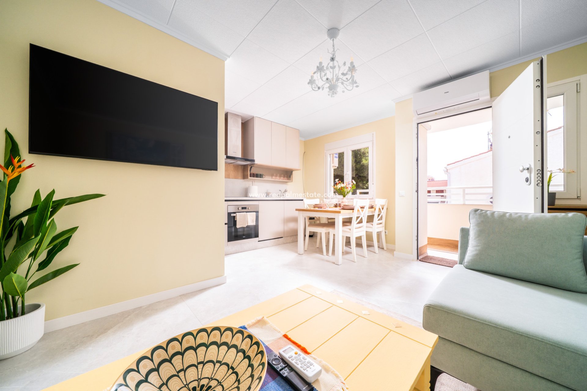 Reventa - Apartamento -
Torrevieja - La Veleta