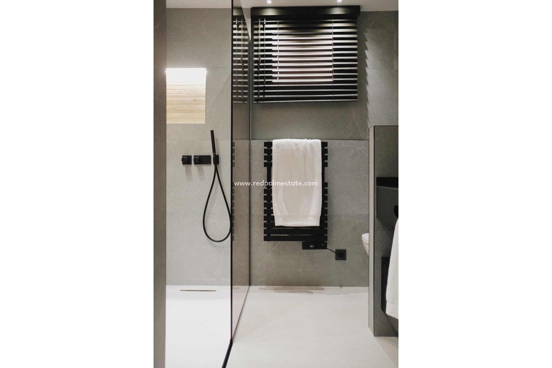 Reventa - Apartamento -
Torrevieja - La Veleta