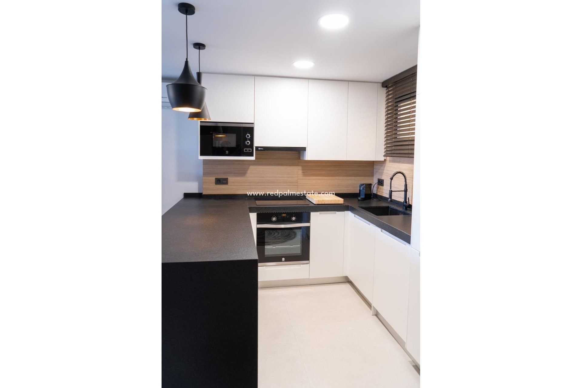 Reventa - Apartamento -
Torrevieja - La Veleta