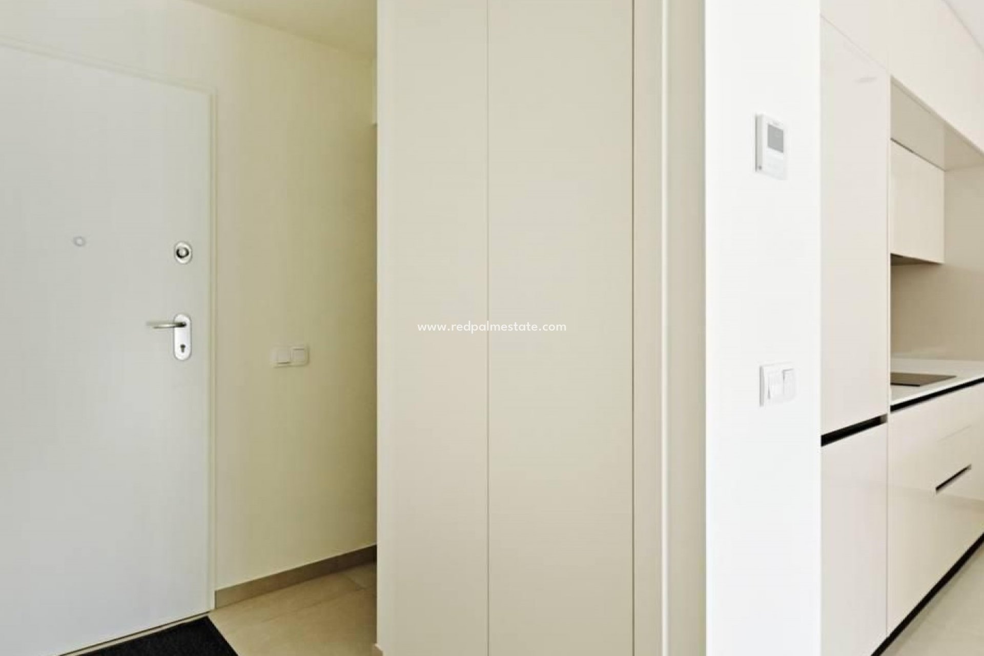 Reventa - Apartamento -
Torrevieja - La Veleta