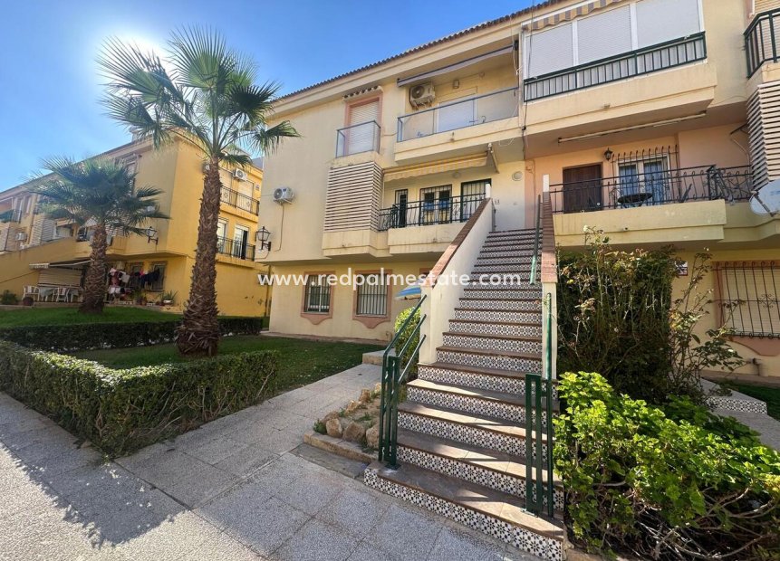 Reventa - Apartamento -
Torrevieja - La Veleta