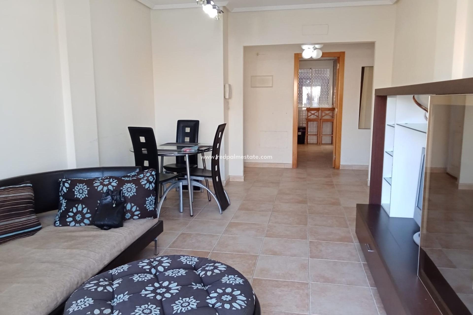 Reventa - Apartamento -
Torrevieja - La Veleta