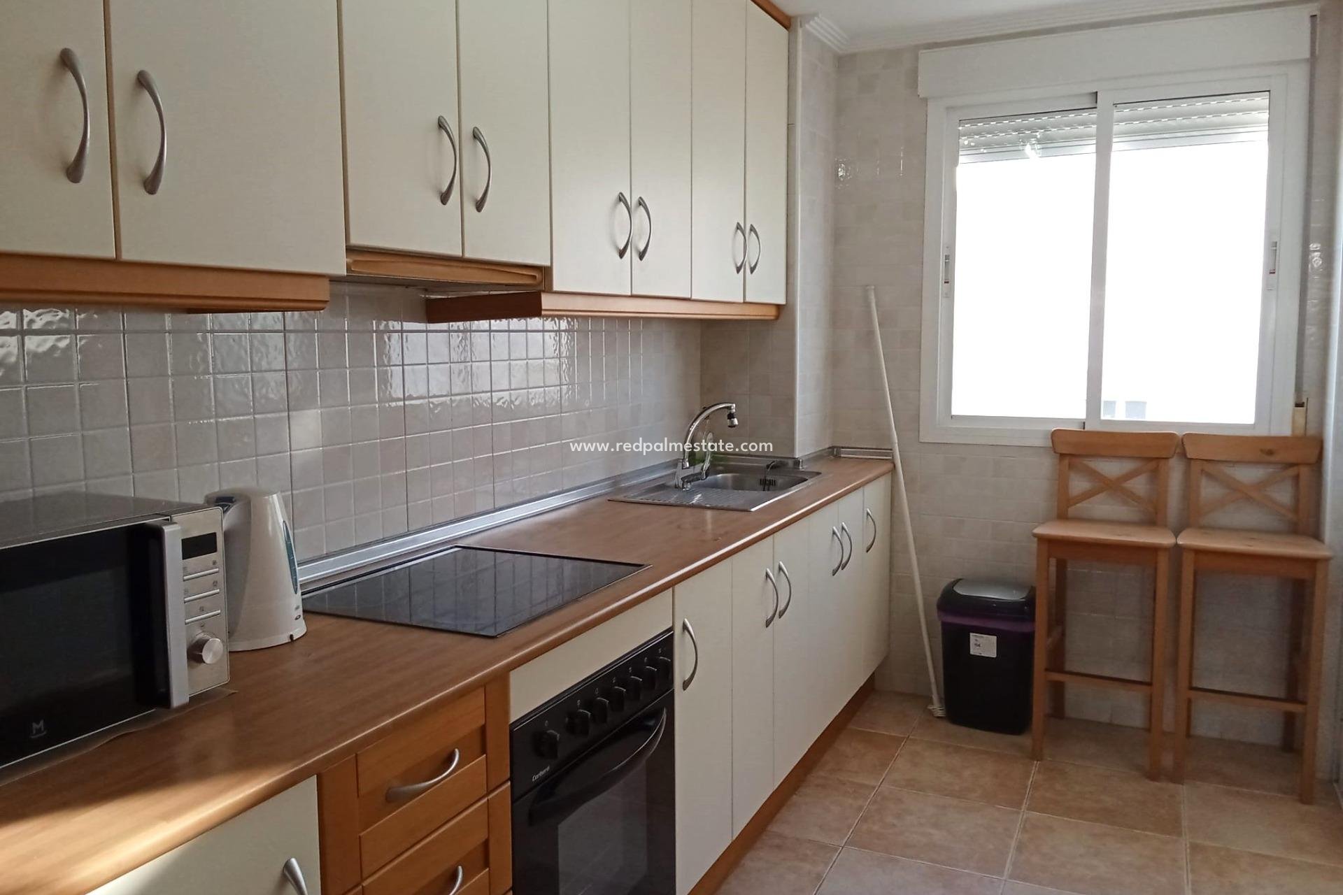Reventa - Apartamento -
Torrevieja - La Veleta
