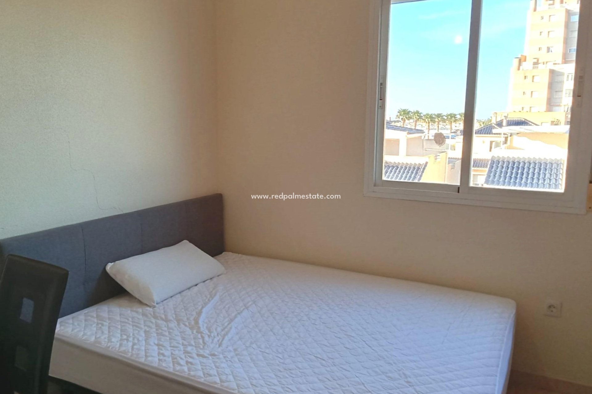 Reventa - Apartamento -
Torrevieja - La Veleta