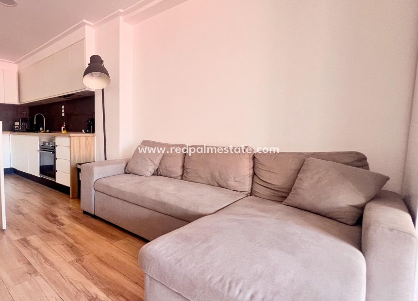 Reventa - Apartamento -
Torrevieja - La Veleta