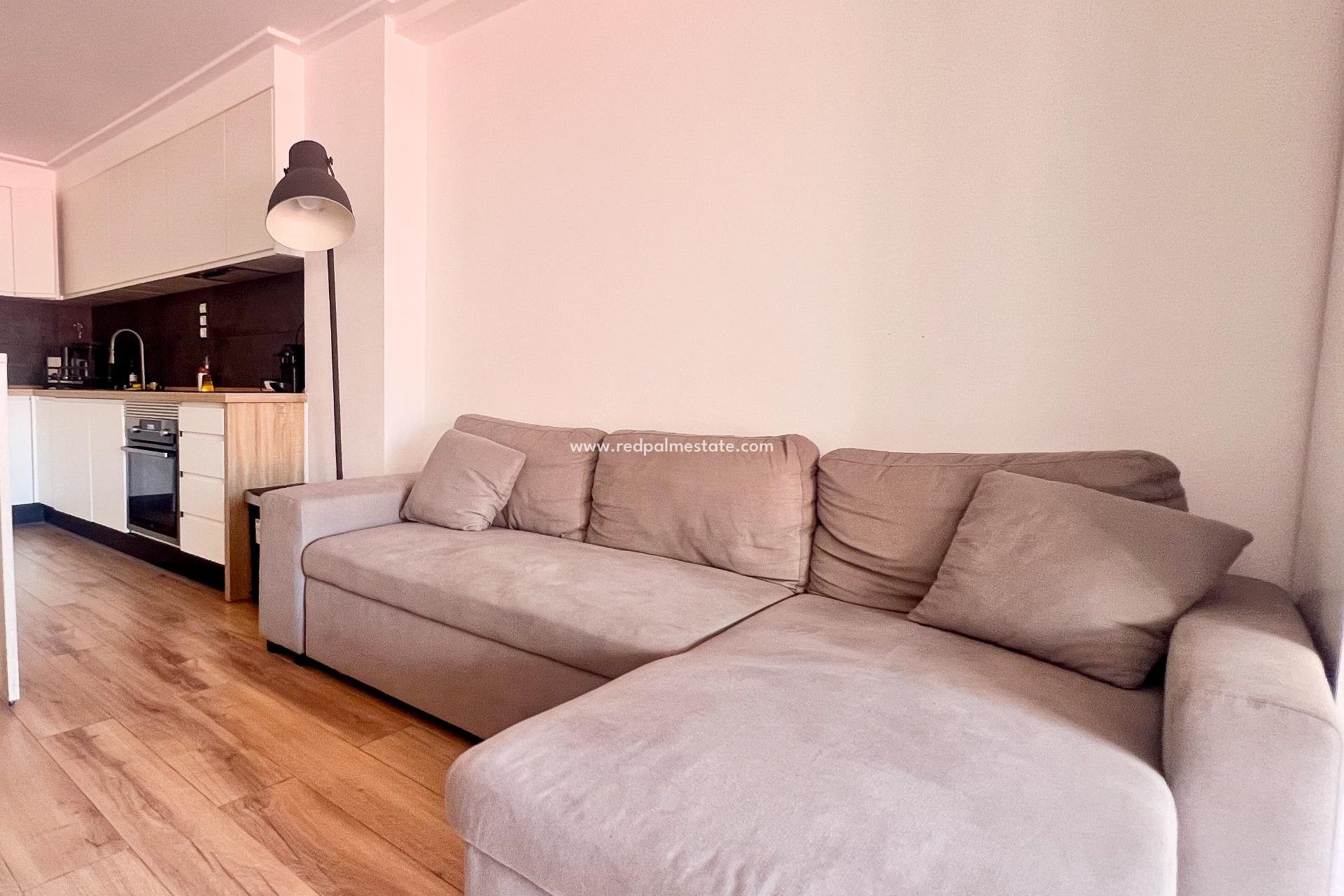 Reventa - Apartamento -
Torrevieja - La Veleta