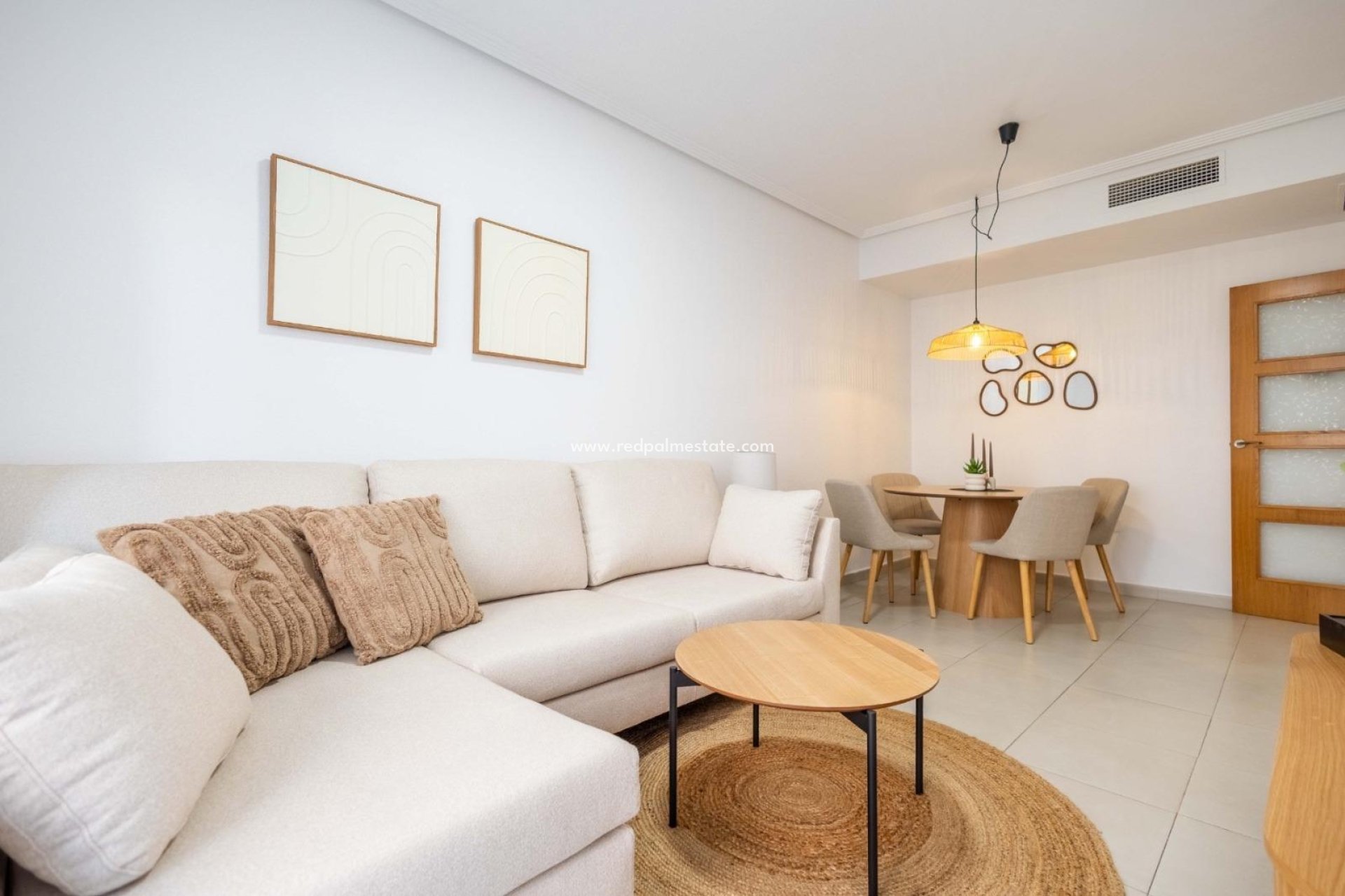 Reventa - Apartamento -
Torrevieja - Las calas