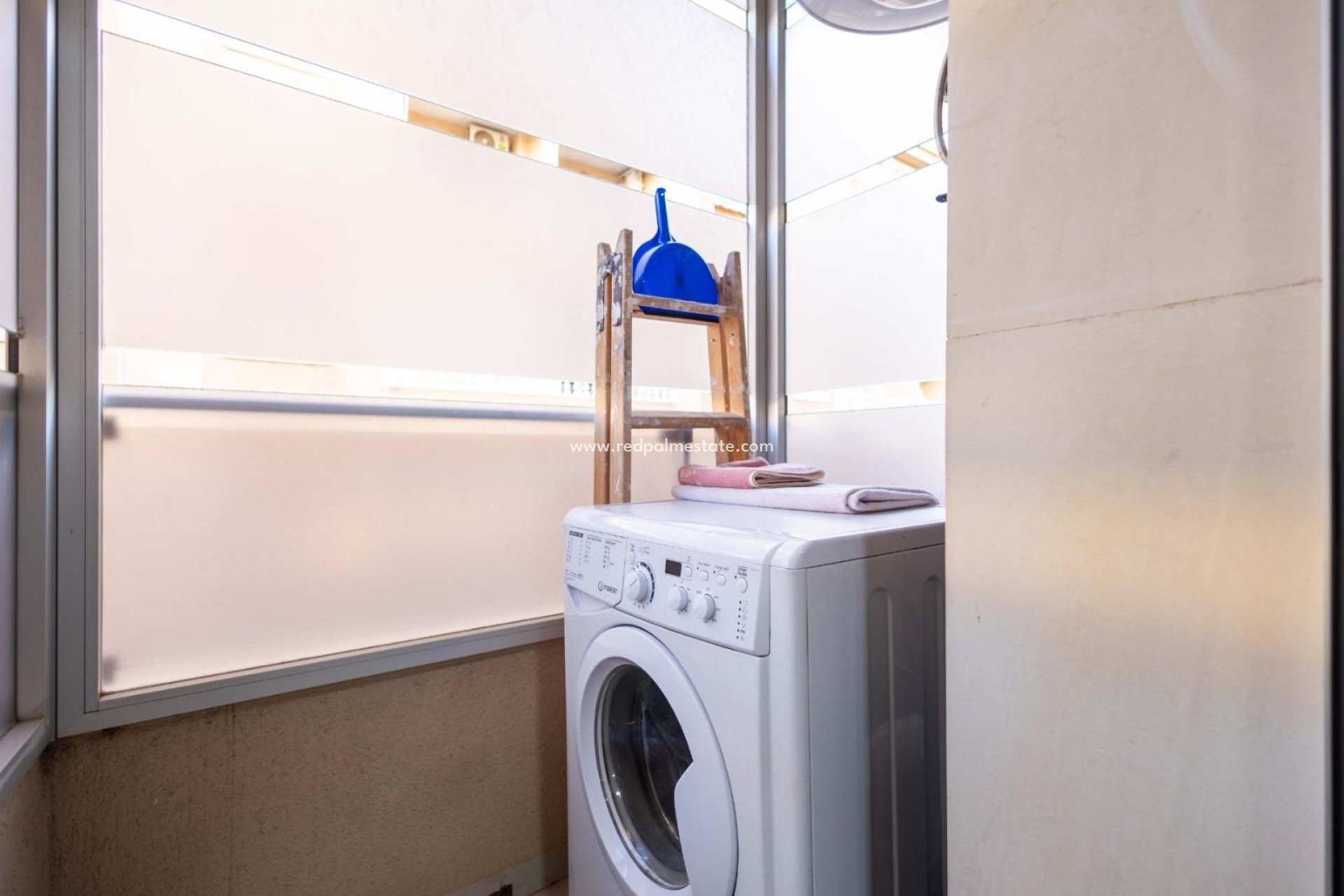 Reventa - Apartamento -
Torrevieja - Las calas