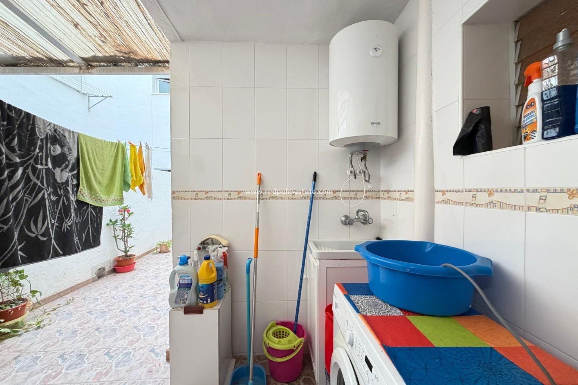 Reventa - Apartamento -
Torrevieja - Las Piscinas Naturales