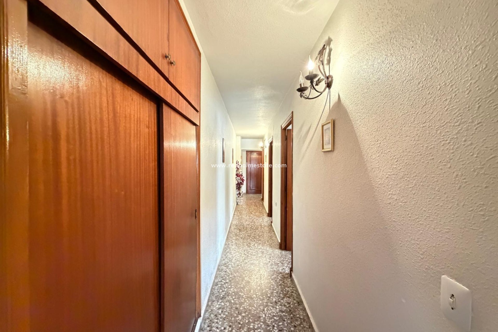 Reventa - Apartamento -
Torrevieja - Las Piscinas Naturales