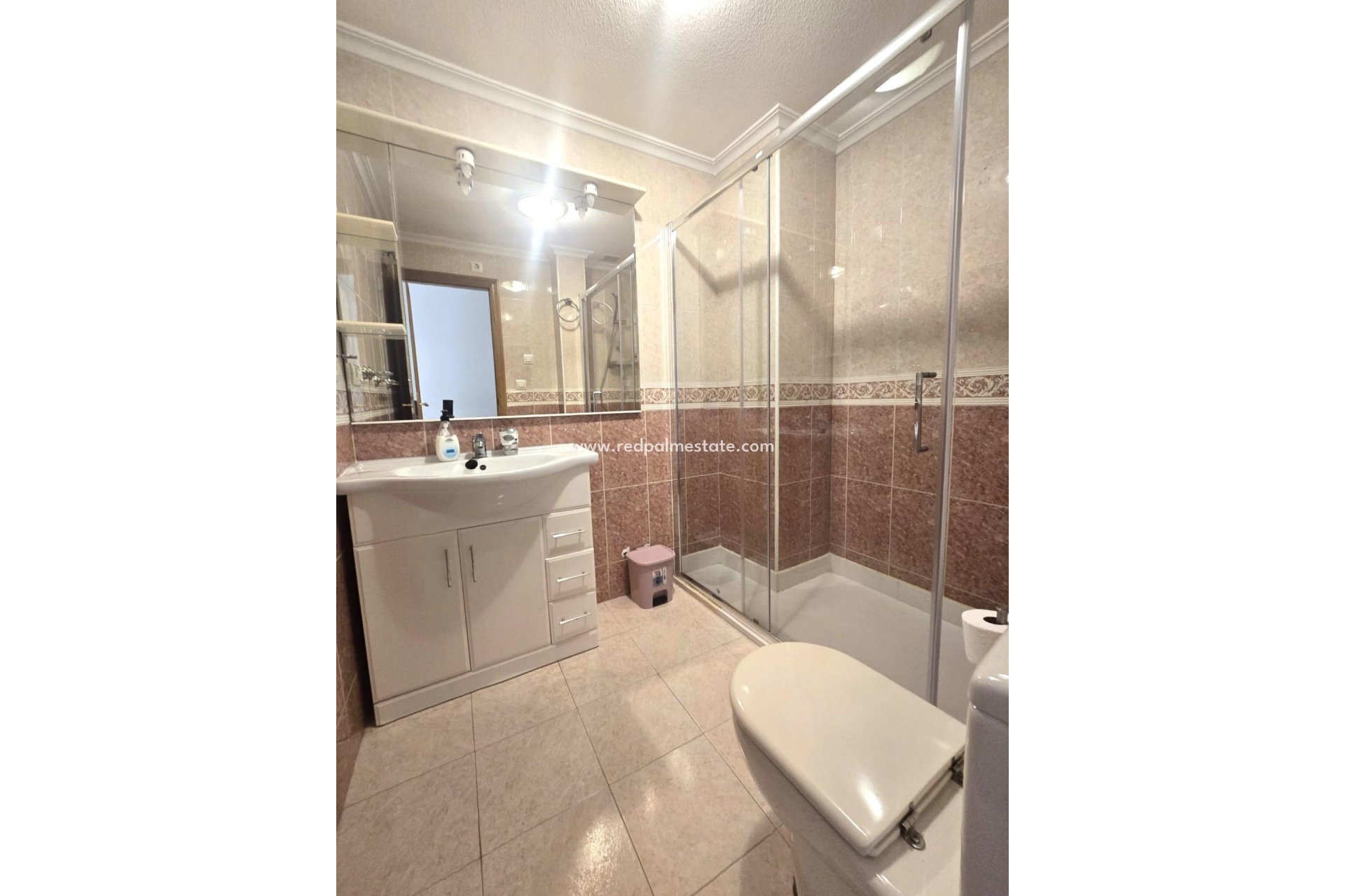 Reventa - Apartamento -
Torrevieja - Las Piscinas Naturales