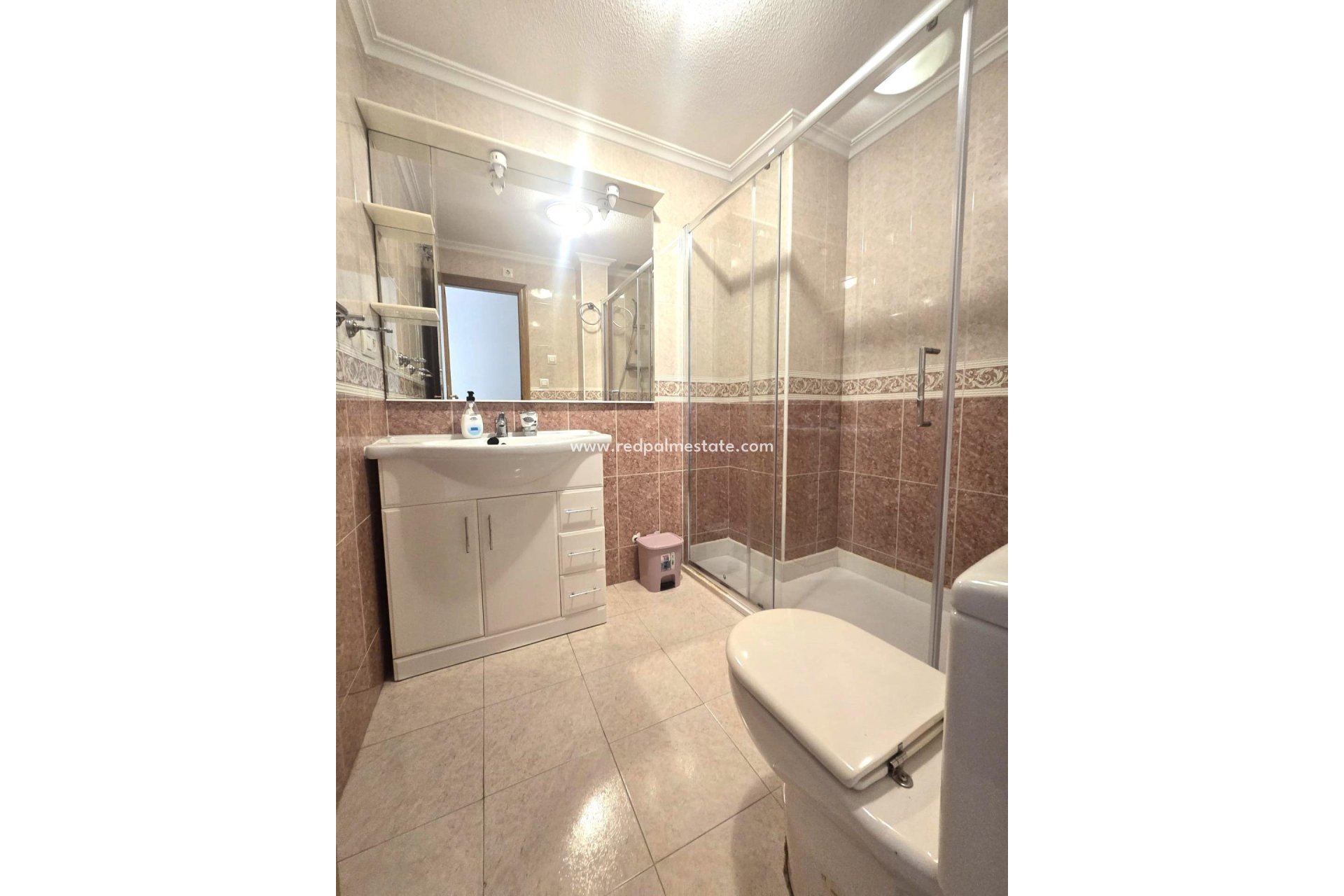 Reventa - Apartamento -
Torrevieja - Las Piscinas Naturales
