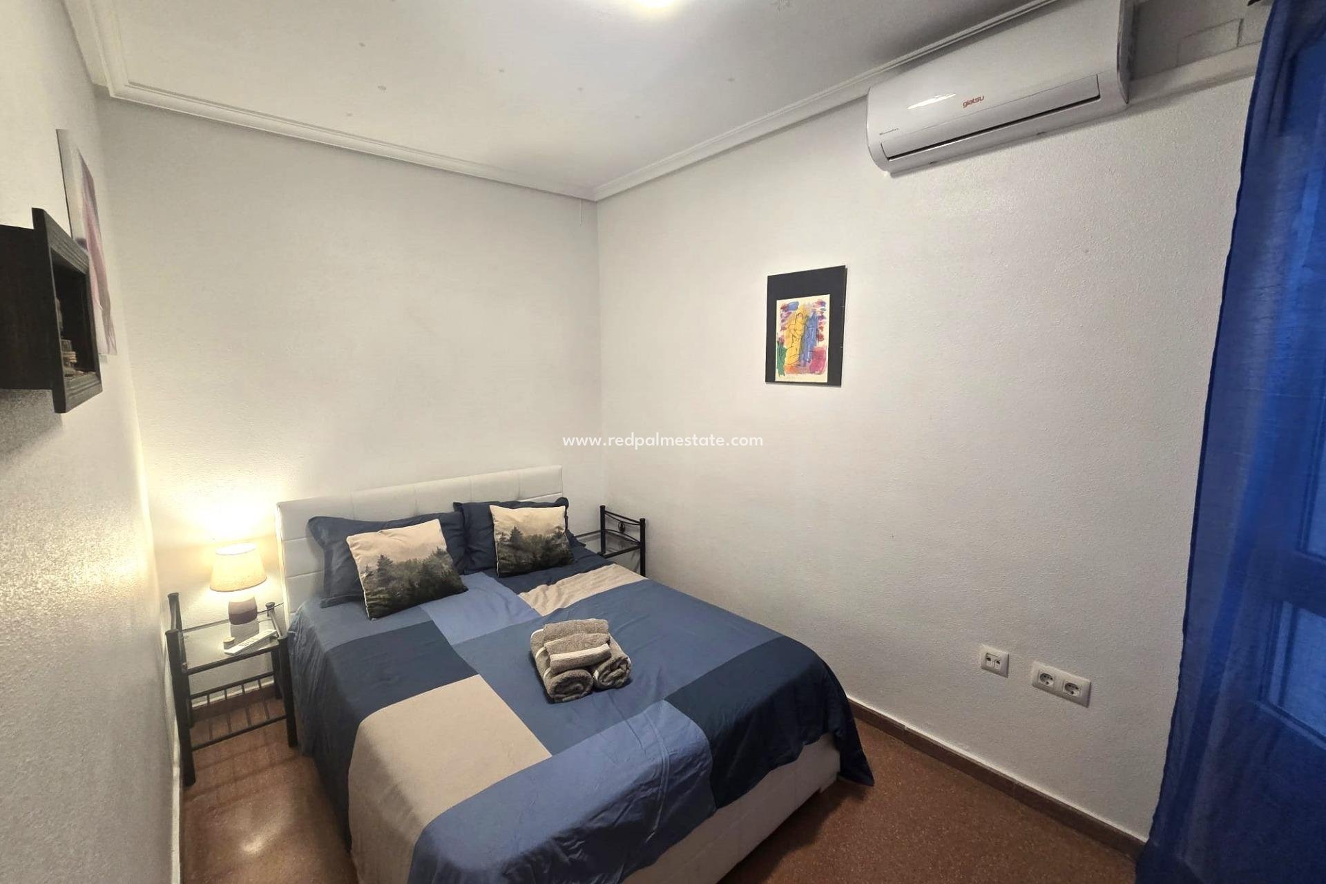Reventa - Apartamento -
Torrevieja - Las Piscinas Naturales