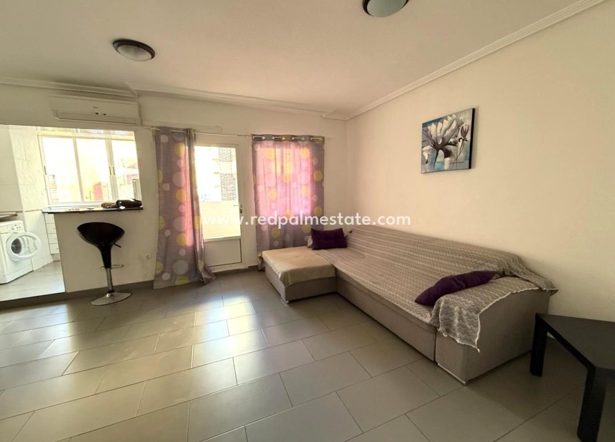 Reventa - Apartamento -
Torrevieja - Las Piscinas Naturales