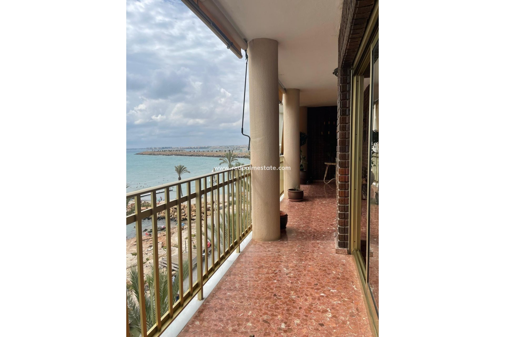 Reventa - Apartamento -
Torrevieja - Las Piscinas Naturales