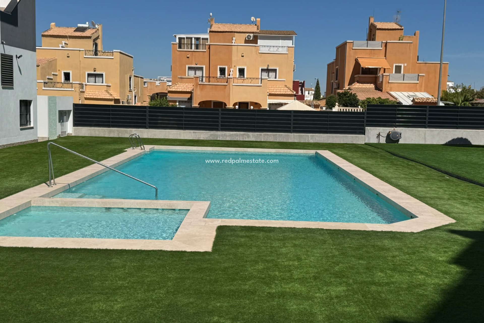 Reventa - Apartamento -
Torrevieja - Los altos