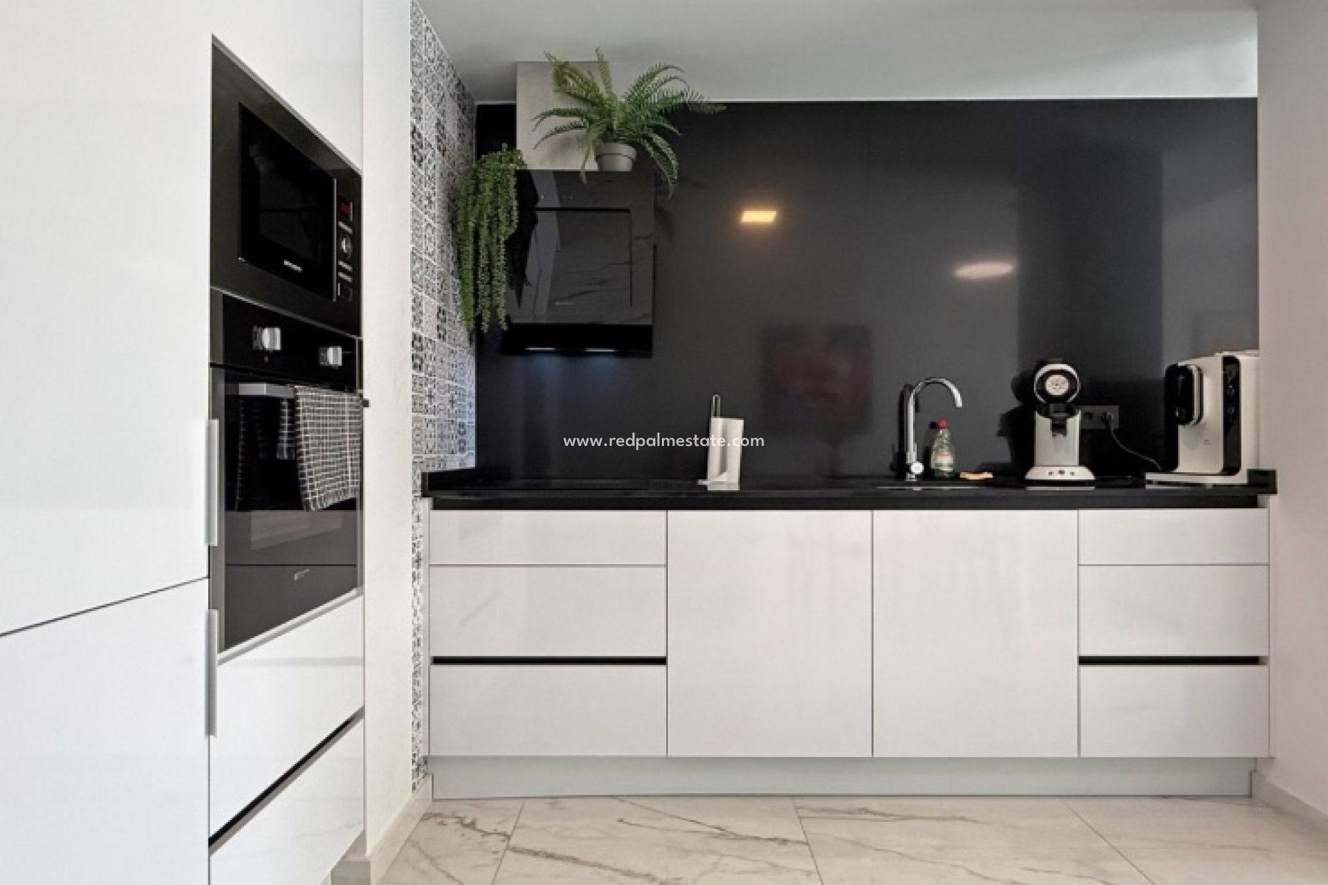 Reventa - Apartamento -
Torrevieja - Los altos