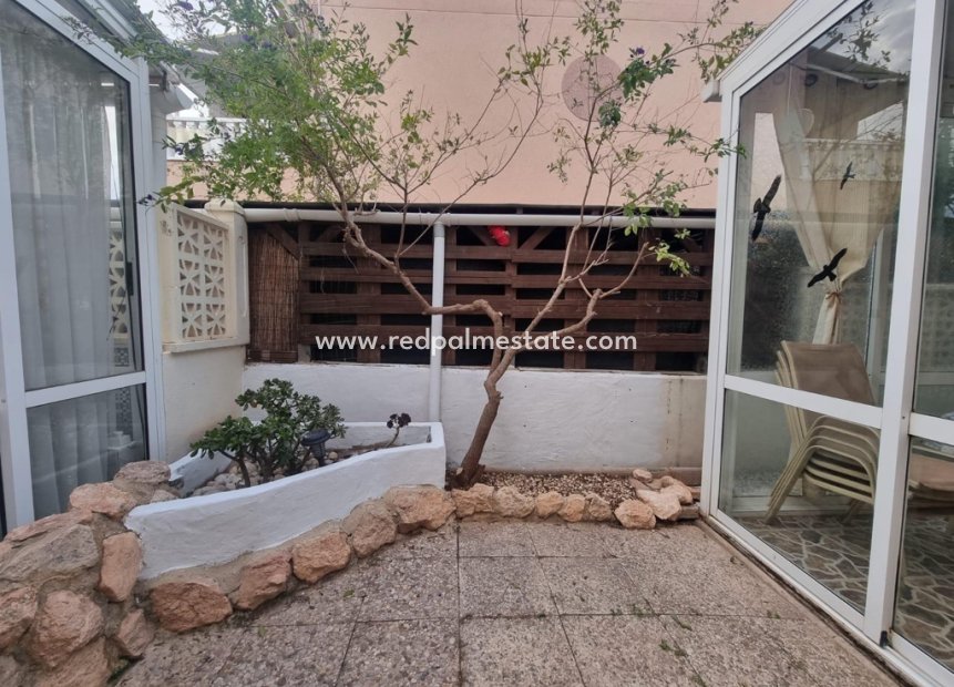 Reventa - Apartamento -
Torrevieja - Los balcones