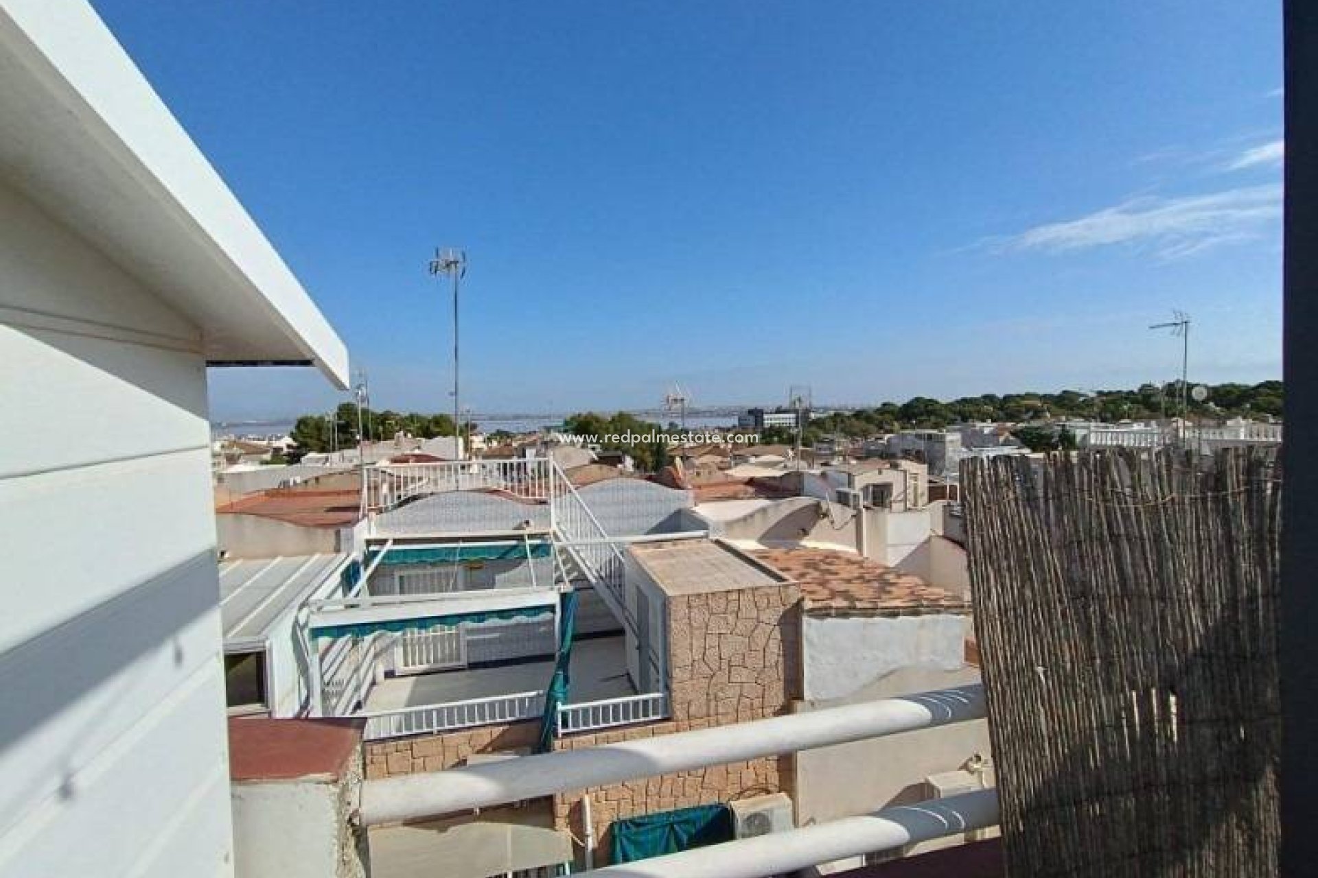 Reventa - Apartamento -
Torrevieja - Los balcones