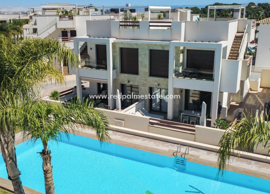 Reventa - Apartamento -
Torrevieja - Los balcones