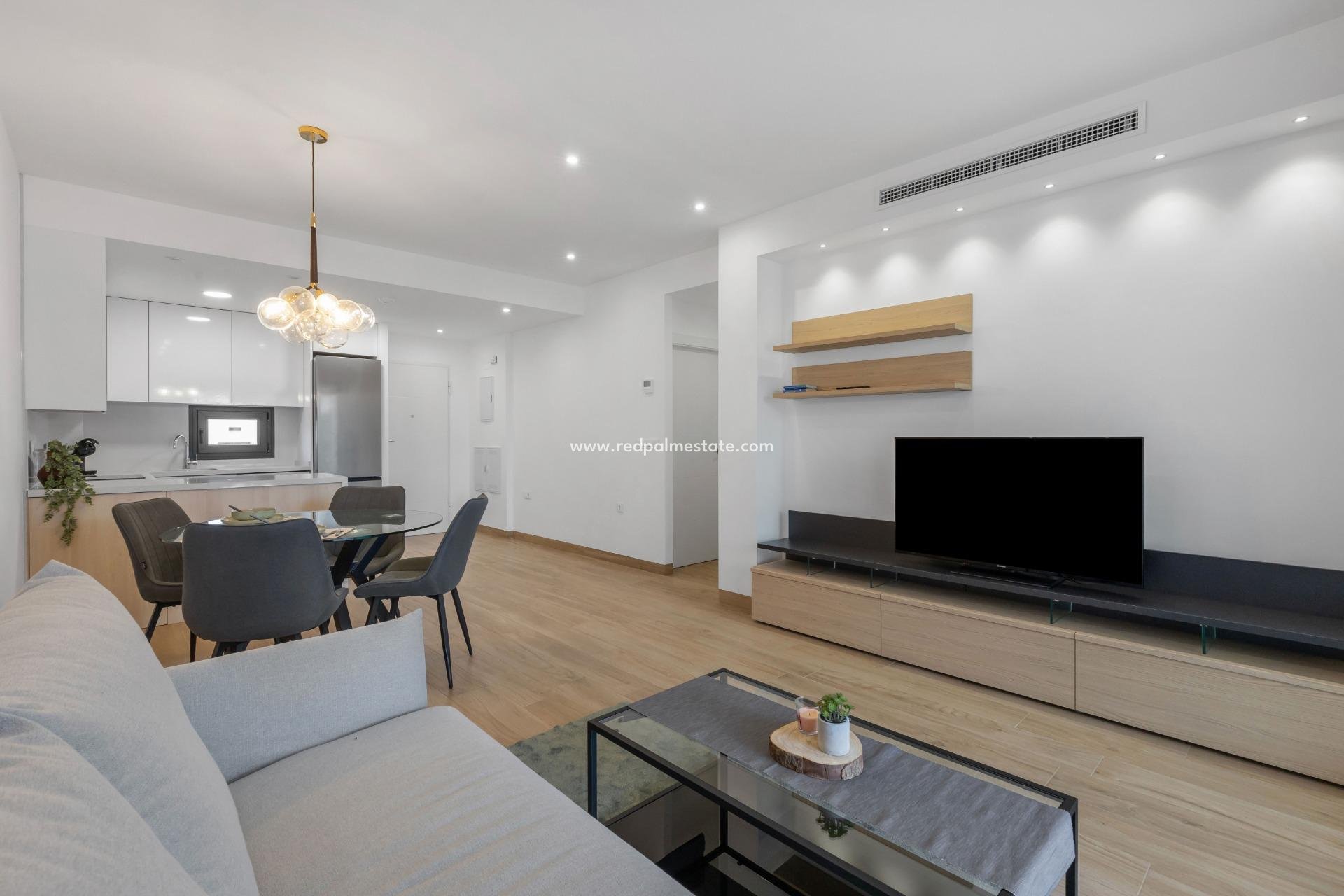 Reventa - Apartamento -
Torrevieja - Los balcones