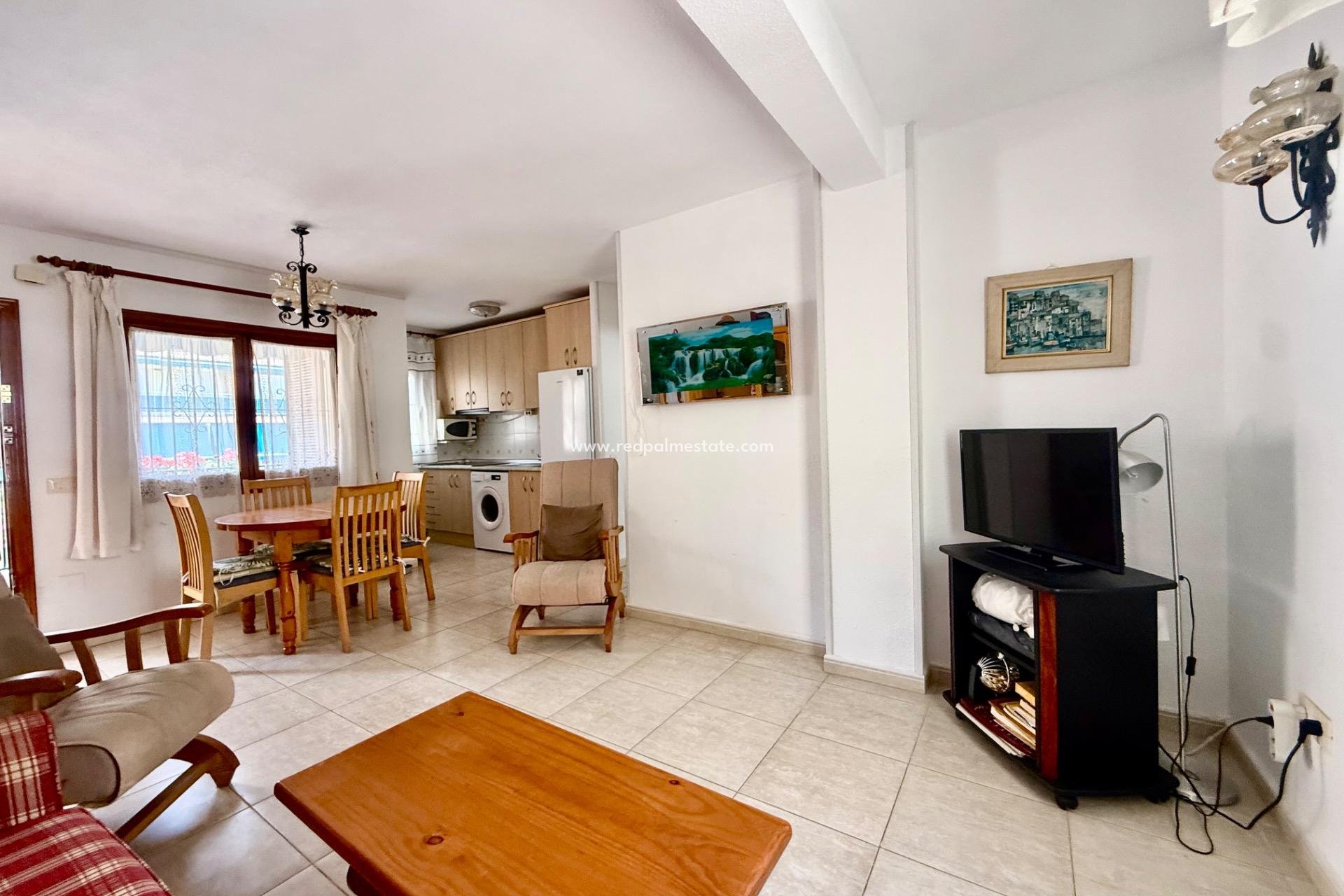 Reventa - Apartamento -
Torrevieja - Los Europeos