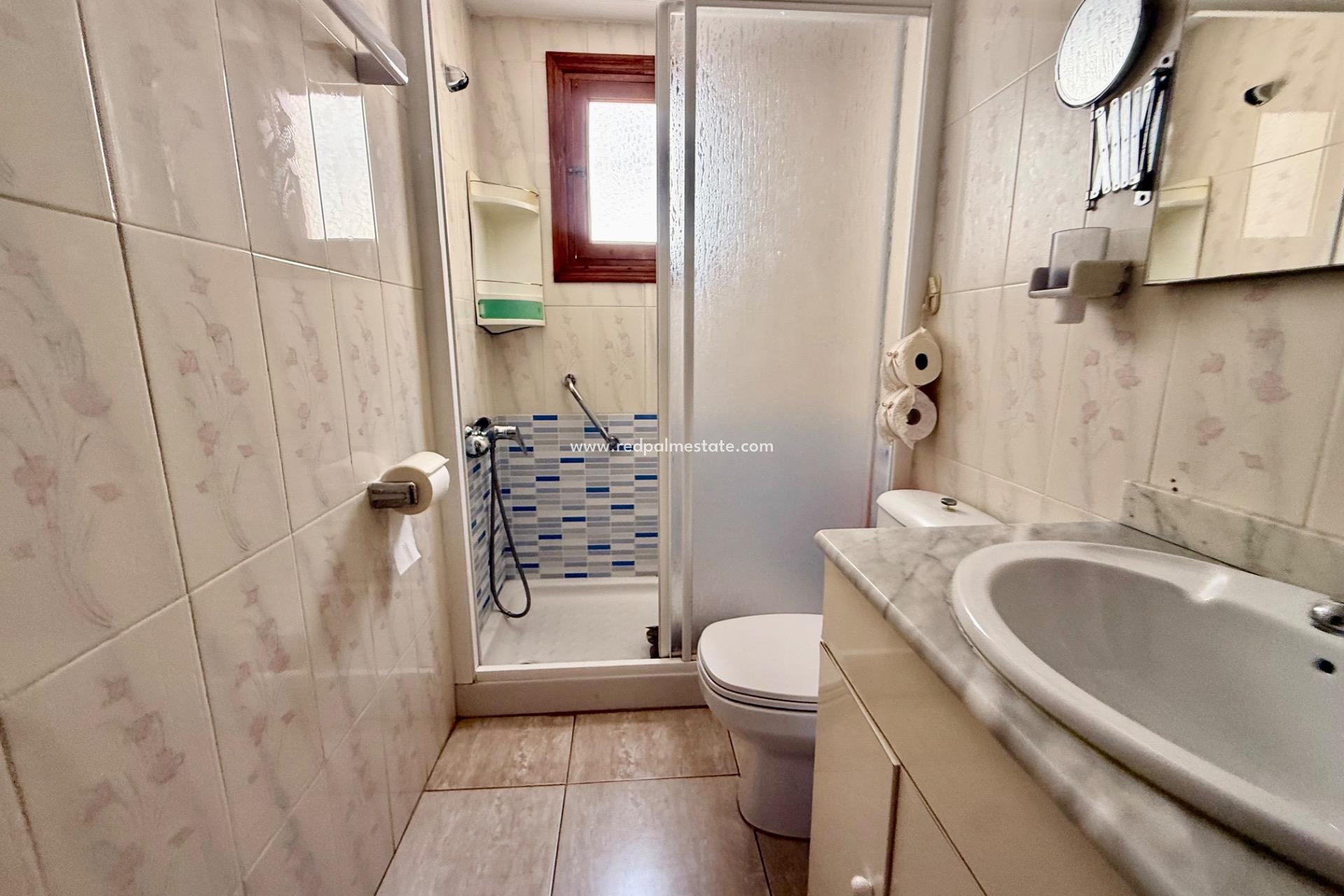 Reventa - Apartamento -
Torrevieja - Los Europeos