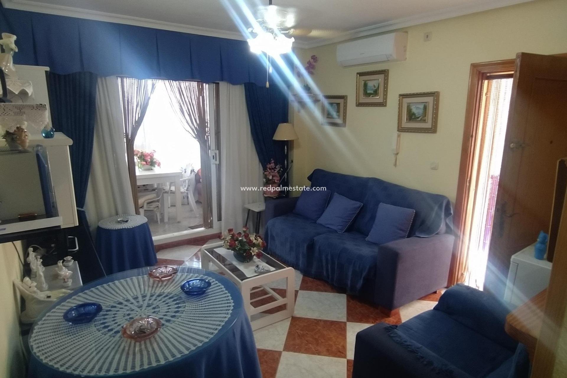 Reventa - Apartamento -
Torrevieja - Los Europeos