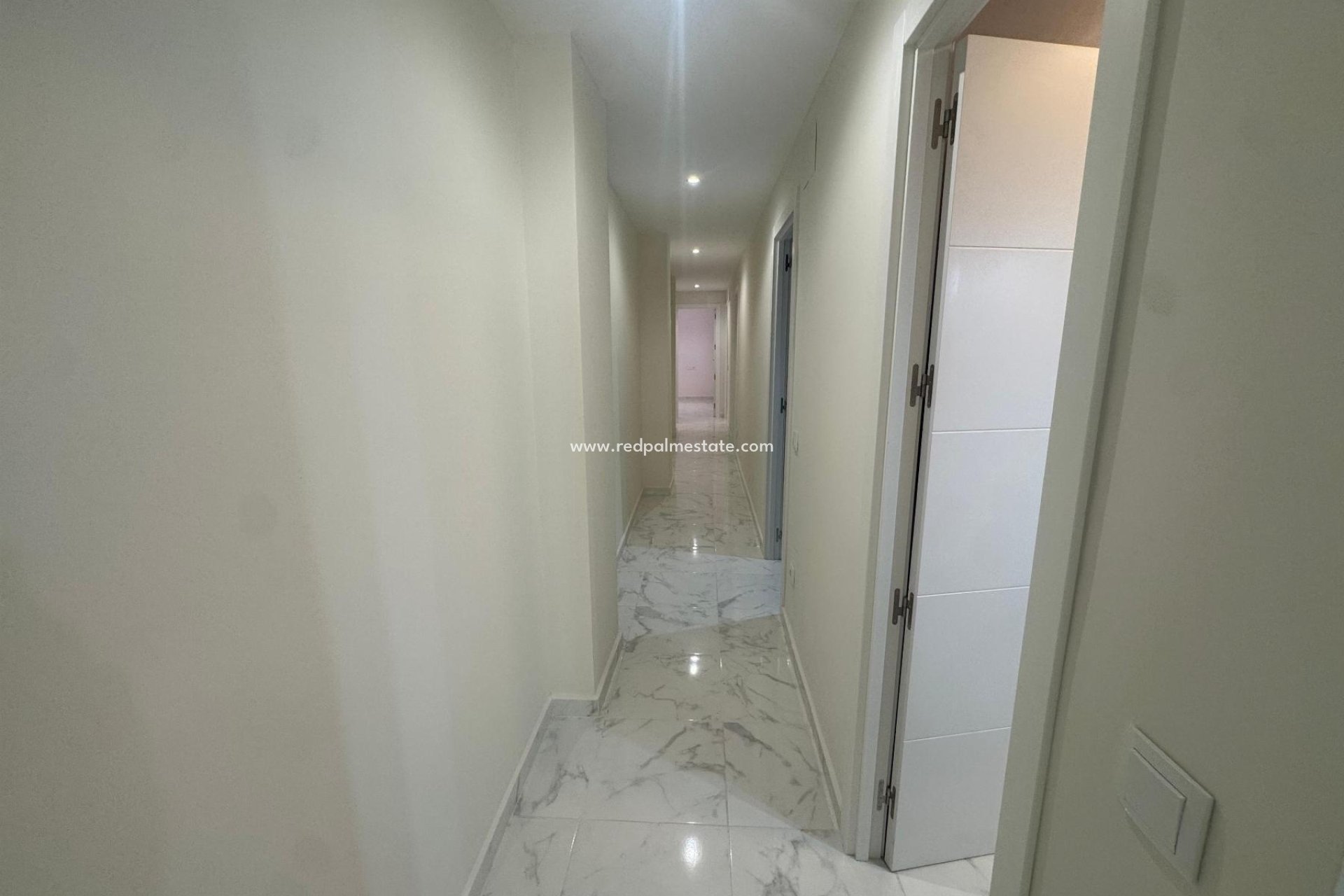 Reventa - Apartamento -
Torrevieja - Muelle Pesquero