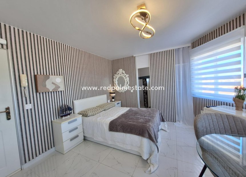 Reventa - Apartamento -
Torrevieja - Nueva Torrevieja - Aguas Nuevas