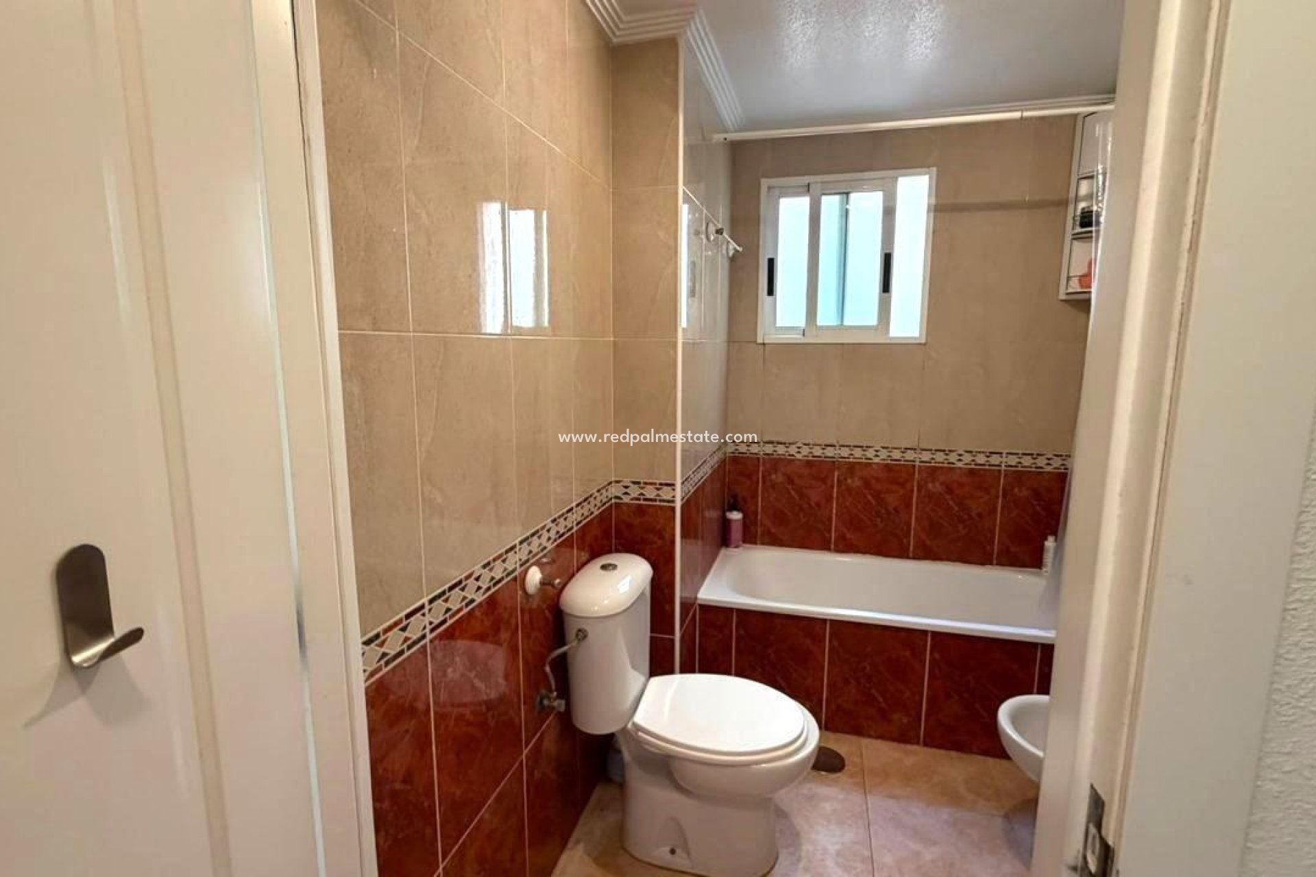 Reventa - Apartamento -
Torrevieja - PARQUE DE LAS NACIONES