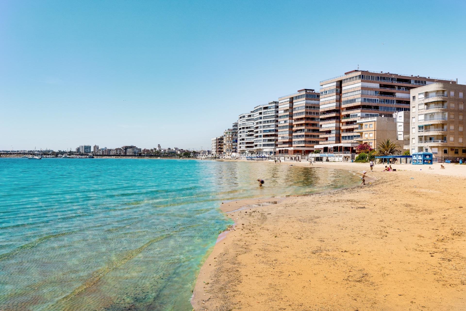 Reventa - Apartamento -
Torrevieja - PARQUE DE LAS NACIONES