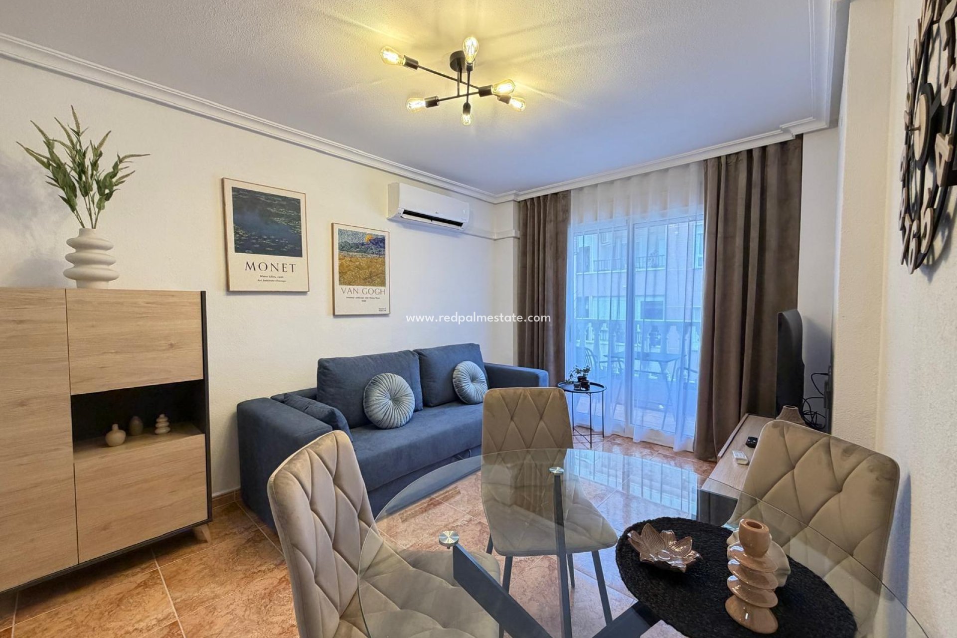 Reventa - Apartamento -
Torrevieja - PARQUE DE LAS NACIONES