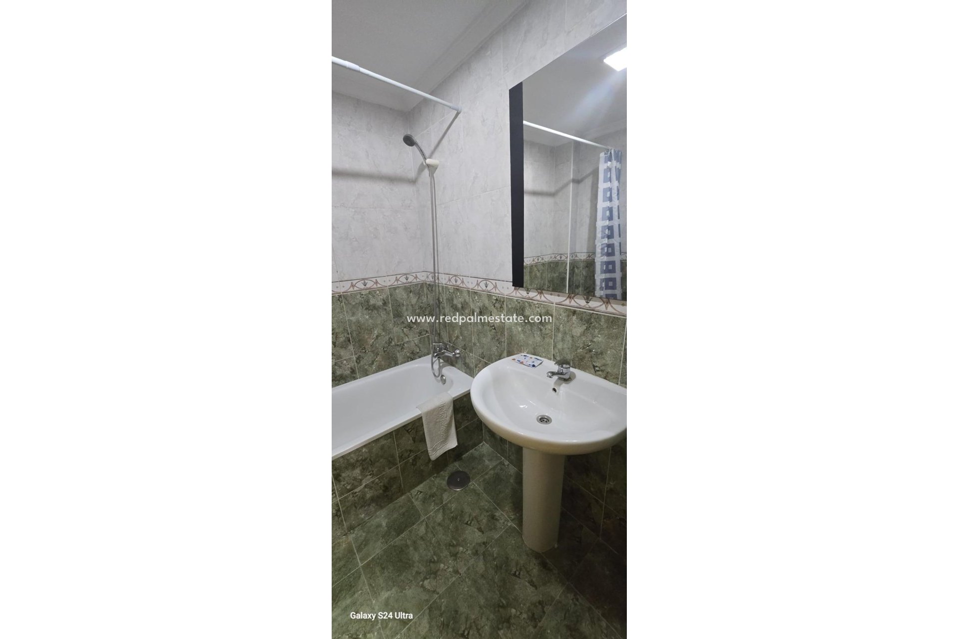Reventa - Apartamento -
Torrevieja - PARQUE DE LAS NACIONES
