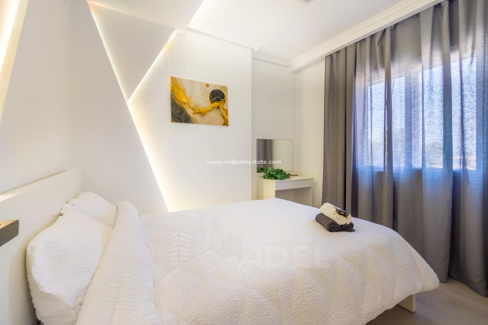 Reventa - Apartamento -
Torrevieja - PARQUE DE LAS NACIONES