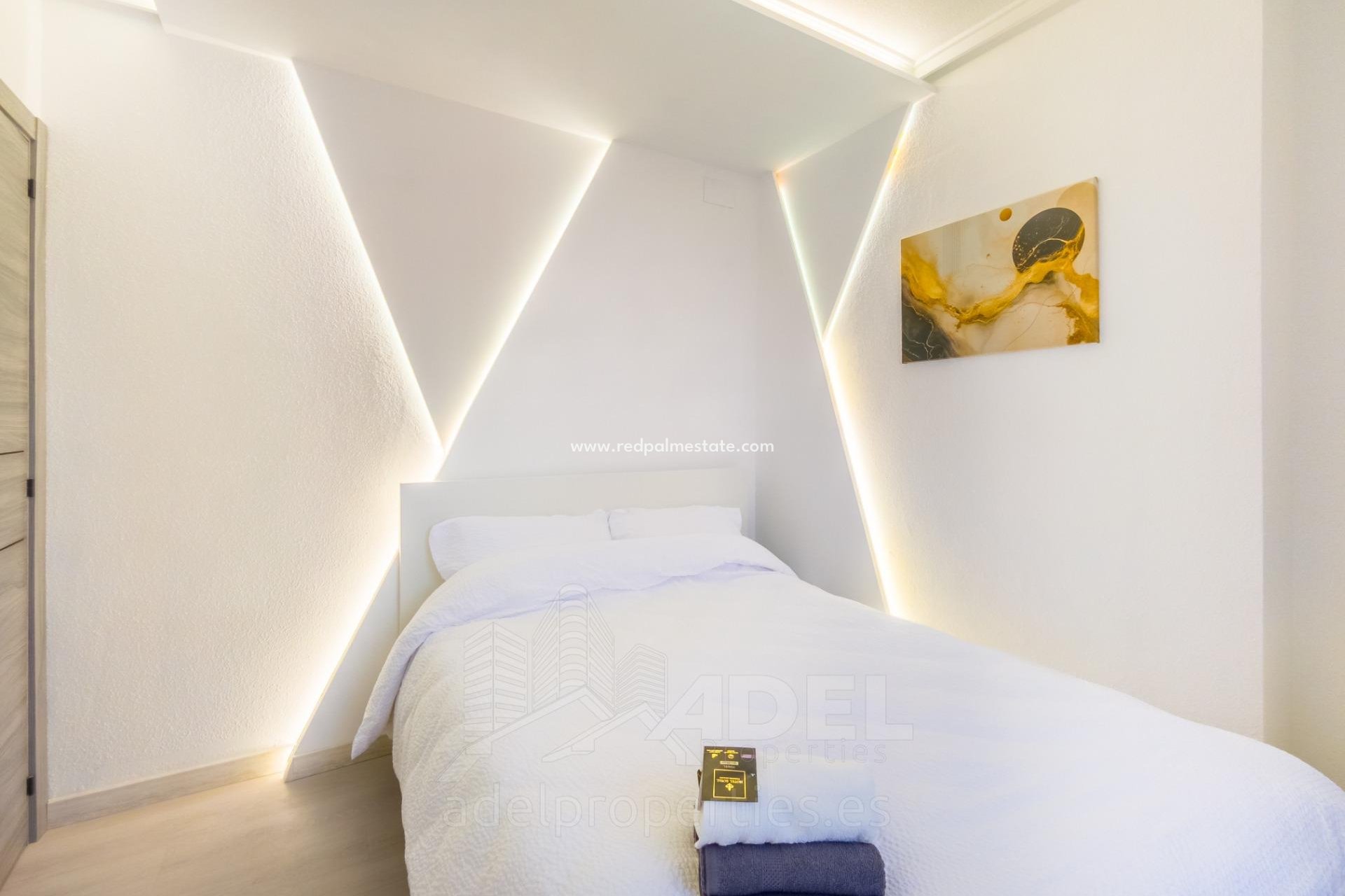 Reventa - Apartamento -
Torrevieja - PARQUE DE LAS NACIONES