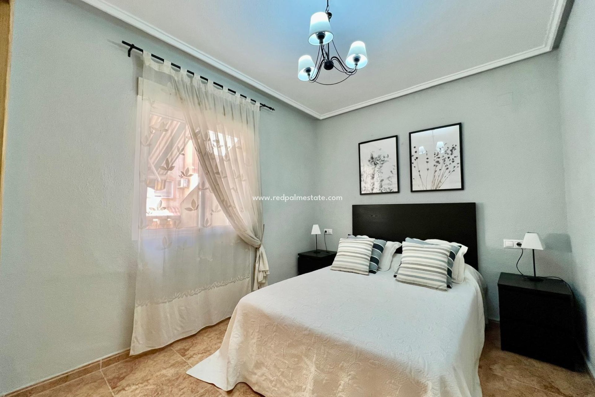 Reventa - Apartamento -
Torrevieja - PARQUE DE LAS NACIONES