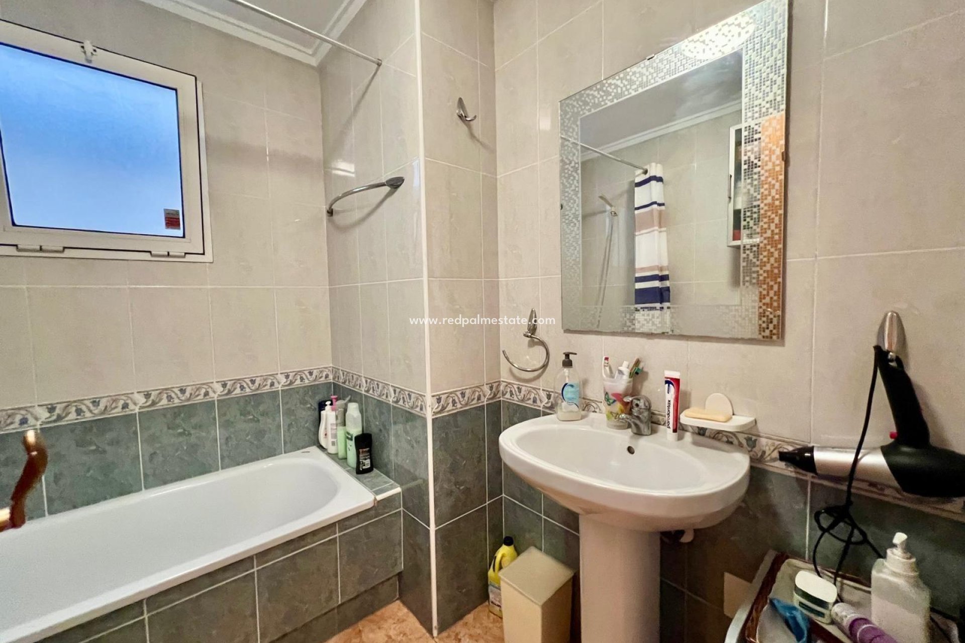 Reventa - Apartamento -
Torrevieja - PARQUE DE LAS NACIONES