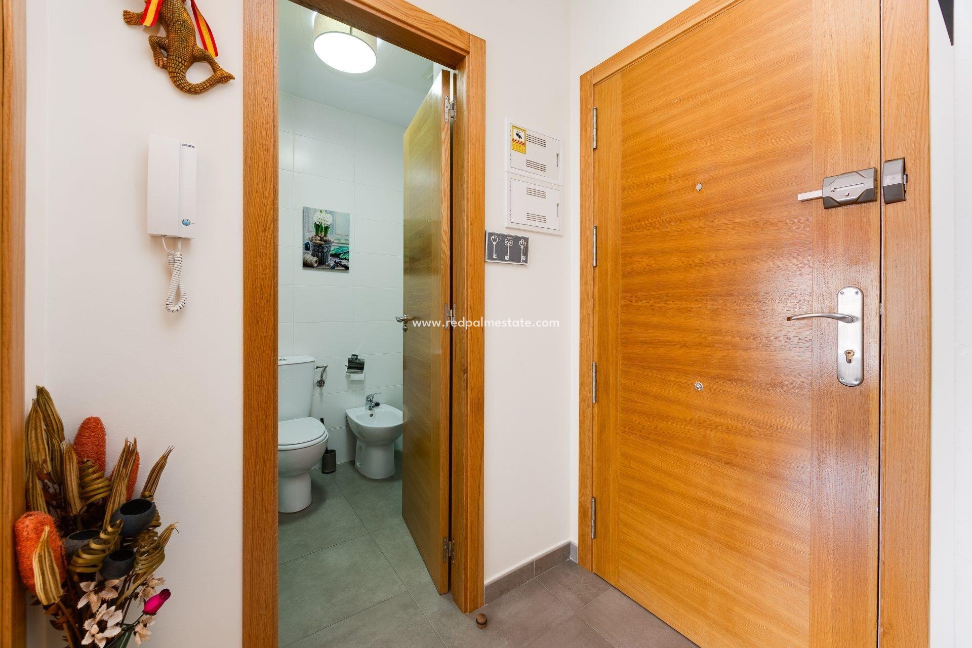 Reventa - Apartamento -
Torrevieja - PARQUE DE LAS NACIONES