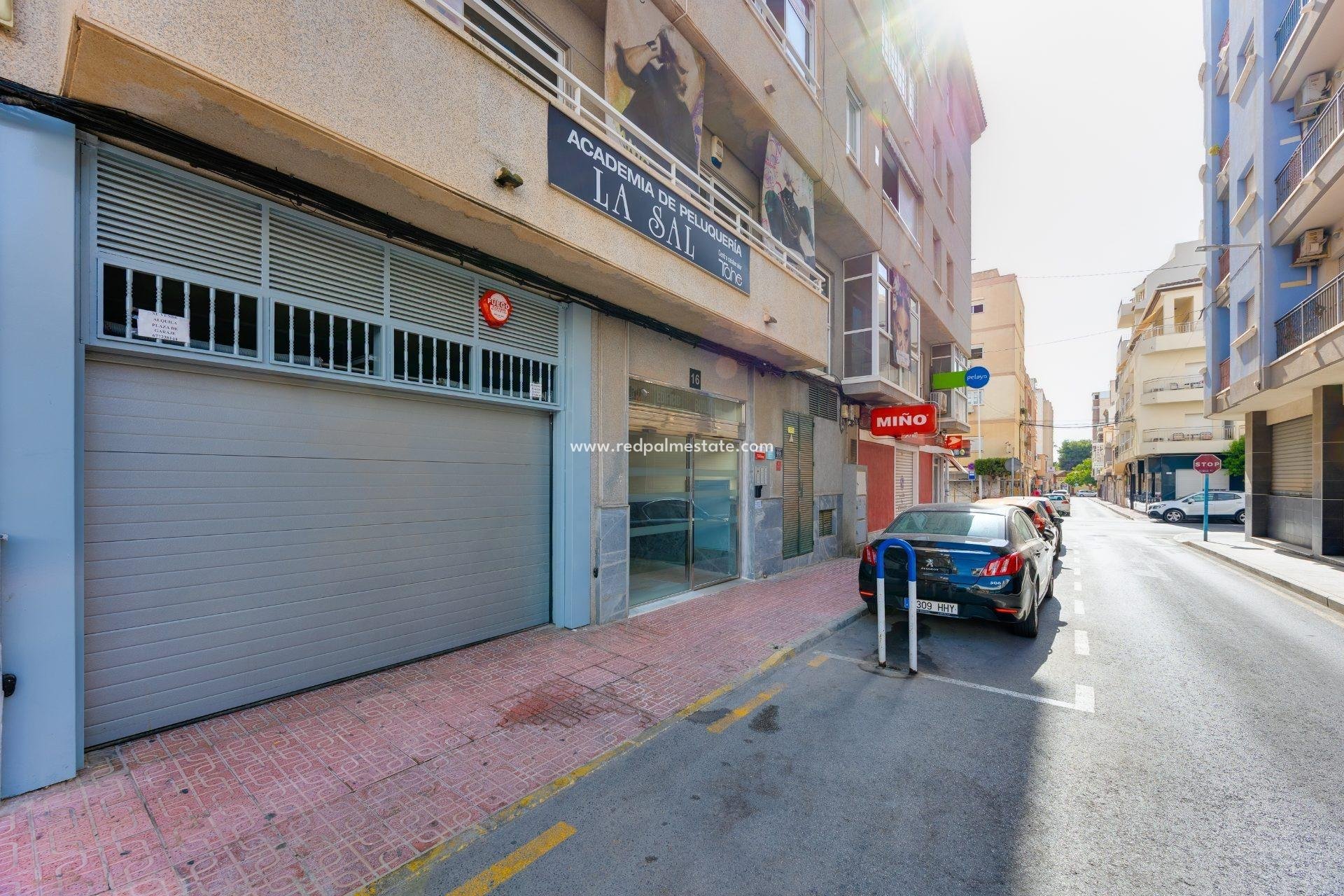 Reventa - Apartamento -
Torrevieja - PARQUE DE LAS NACIONES